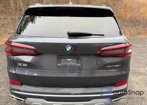 2022 BMW X5 xDrive40I z USA, uszkodzony, nr VIN 5UXCR6C09N9J55343